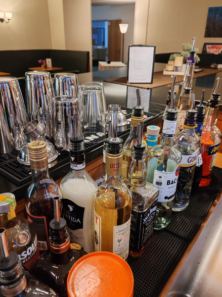 Bar_klein